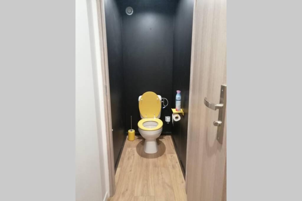 Charmant Appartement Avec Terrasse Pont-de-lʼIsère Eksteriør bilde